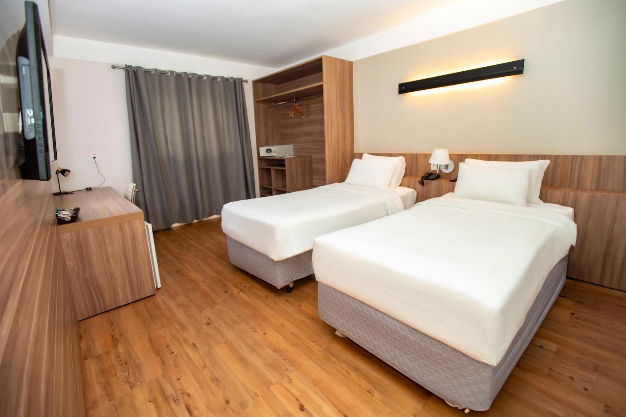 Delmond Hotel Куяба Екстер'єр фото